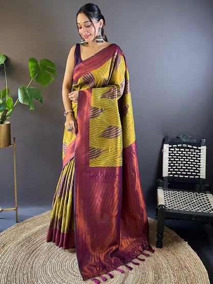 Green Tussar Silk Abstract Ikkat Print Saree