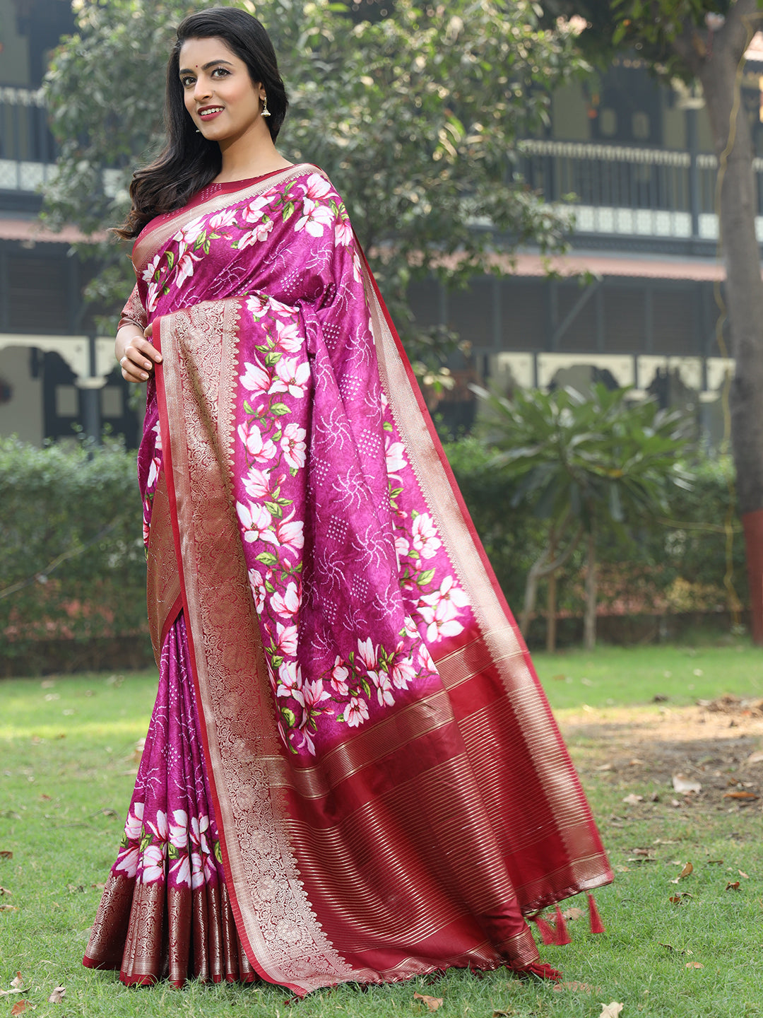 Elegant Magenta Pure Viscose Dola Silk Saree with Exquisite Floral Print