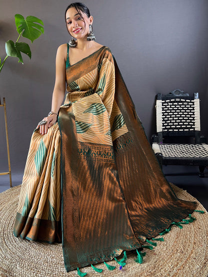 Green Tussar Silk Abstract Ikkat Print Saree