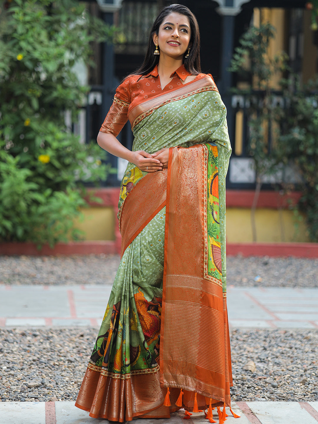 Elegant Pista Pure Viscose Dola Silk Saree with Exquisite Bandhej Print