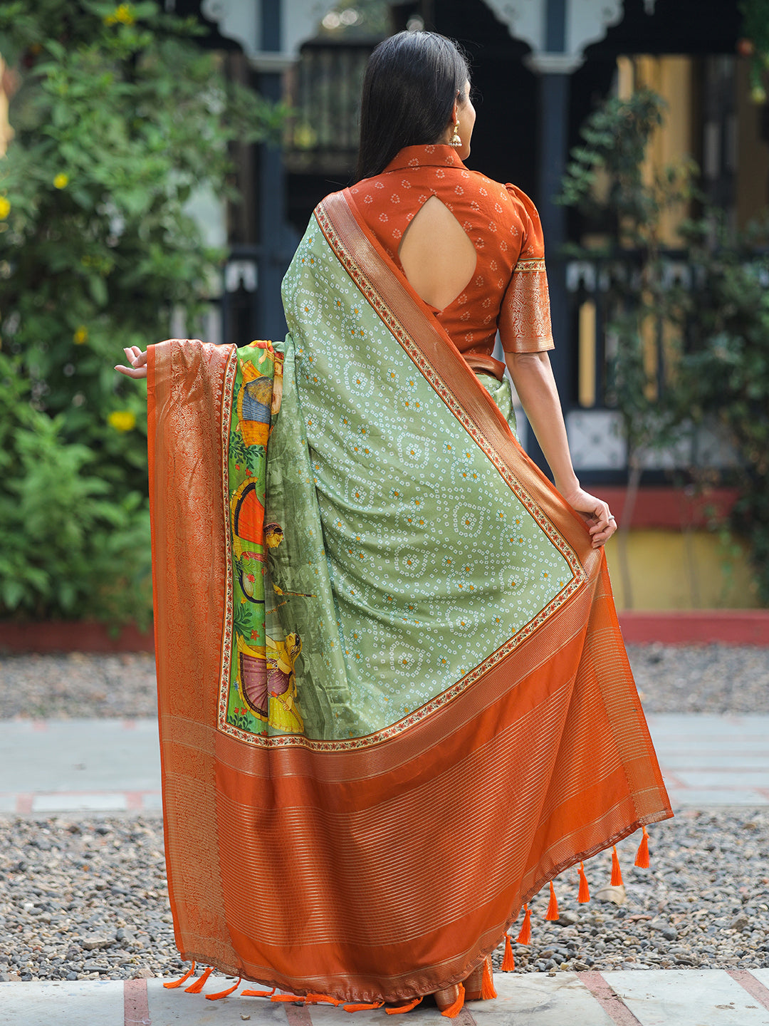 Elegant Pista Pure Viscose Dola Silk Saree with Exquisite Bandhej Print